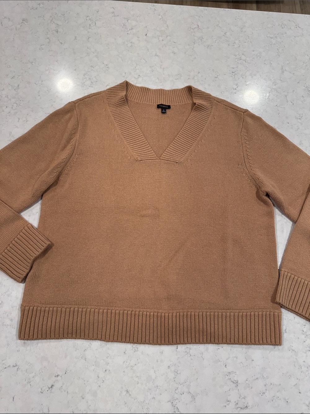 Talbots Classic V-Neck Women's XL Knit Pullover Sweater Camel Warm Cozy Casual